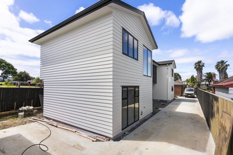 Photo of property in 16e Imrie Avenue, Mangere, Auckland, 2022