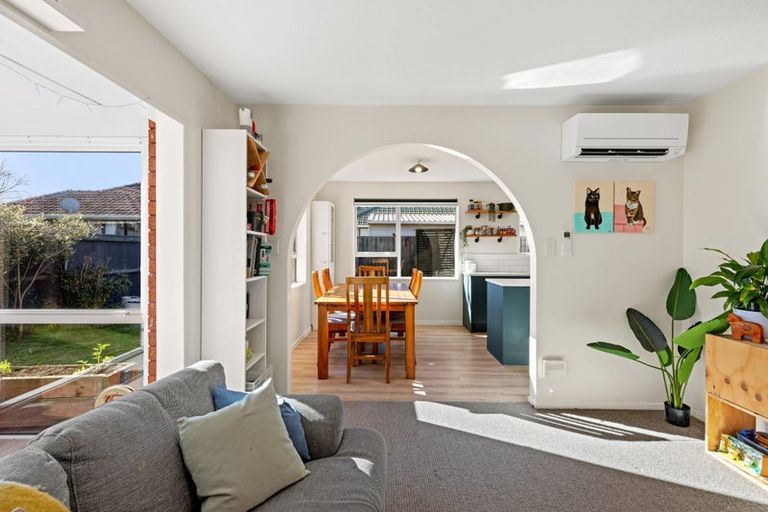 Photo of property in 2/61 Bentley Street, Russley, Christchurch, 8042