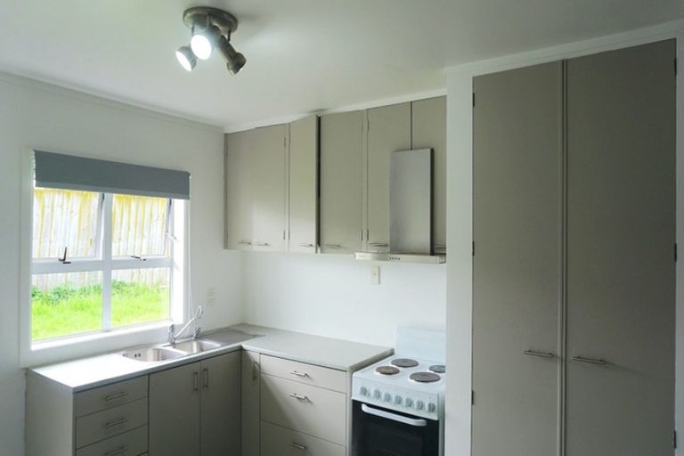Photo of property in 2/268 Pakuranga Road, Pakuranga Heights, Auckland, 2010