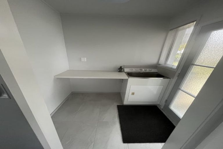 Photo of property in 3 Patterson Grove, Waikanae, 5036