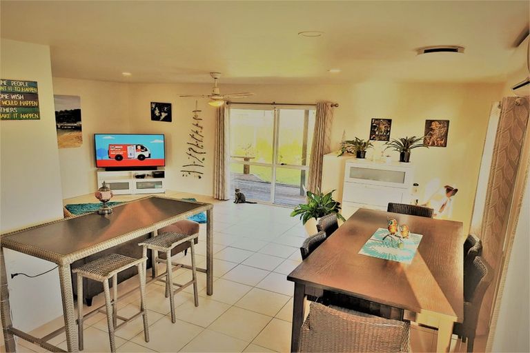 Photo of property in 36 Whitby Avenue, Whitianga, 3510