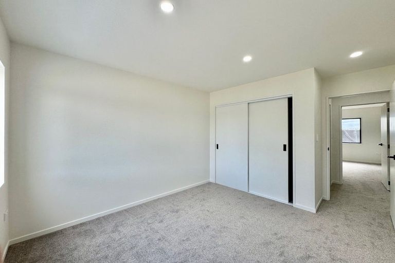 Photo of property in 9d Lismore Place, Papatoetoe, Auckland, 2025