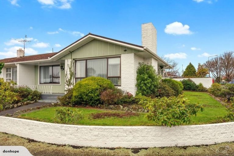Photo of property in 158 Maidstone Road, Avonhead, Christchurch, 8042