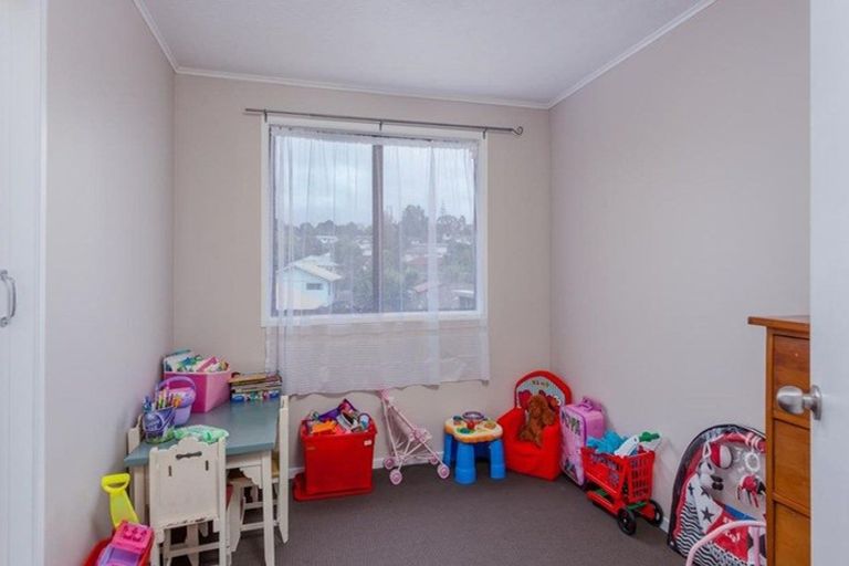Photo of property in 152 Solar Road, Glen Eden, Auckland, 0602