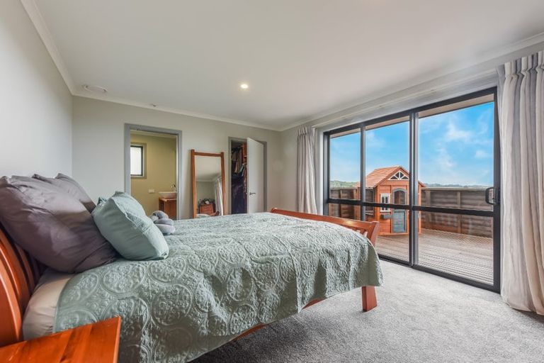 Photo of property in 20 Katania Heights, Brightwater, 7022