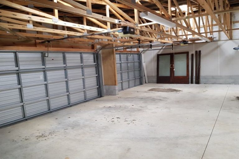 Photo of property in 373 Broadway, Stratford, 4332