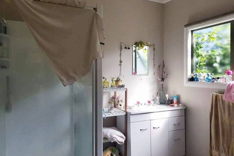 Photo of property in 253 Courtenay Street, Strandon, New Plymouth, 4312