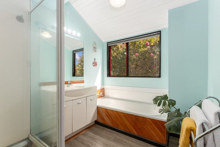 Photo of property in 1 Kedge Lane, Whitby, Porirua, 5024