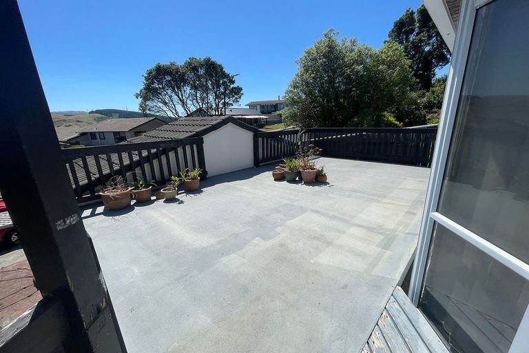 Photo of property in 146 Mark Avenue, Grenada Village, Wellington, 6037