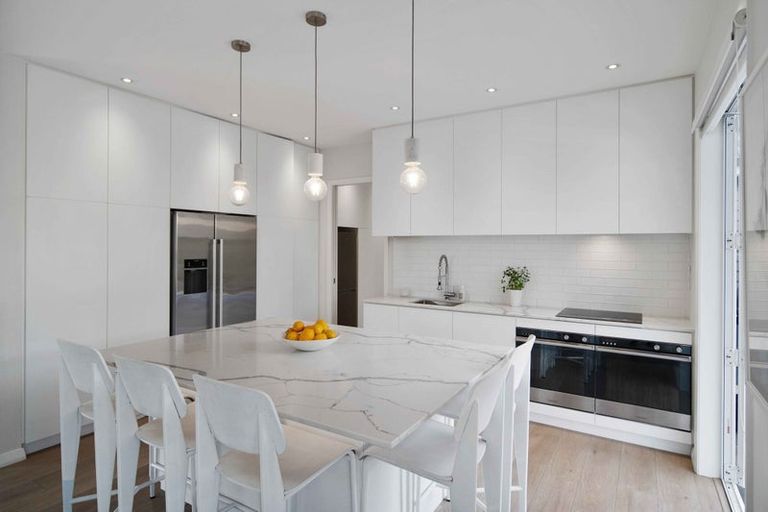 Photo of property in 19 Hinau Road, Karaka, Papakura, 2113