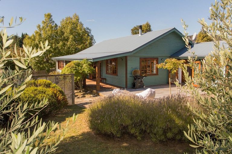 Photo of property in 11b Kings Drive, Wanaka, 9305