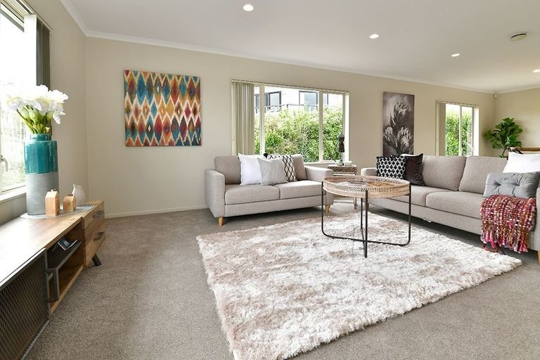 Photo of property in 10a Melia Place, Stanmore Bay, Whangaparaoa, 0932
