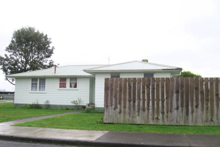 Photo of property in 311 Ruru Place, Camberley, Hastings, 4120