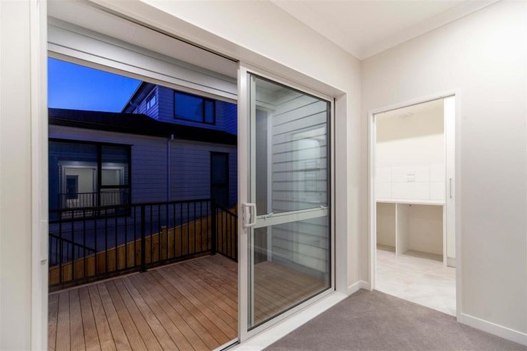 Photo of property in 175 Godfrey Drive, Orewa, 0931