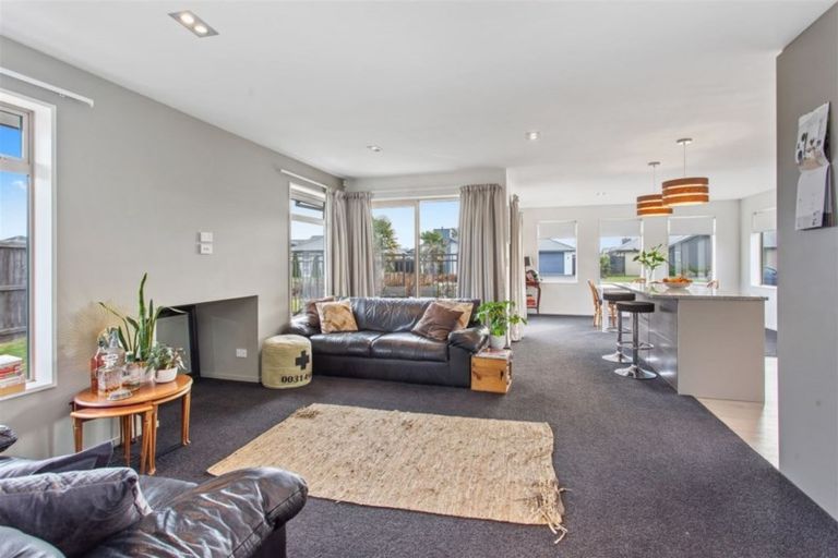 Photo of property in 14 Rapley Street, Kaiapoi, 7630