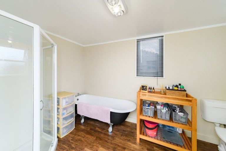 Photo of property in 8 Toia Street, Marton, 4710