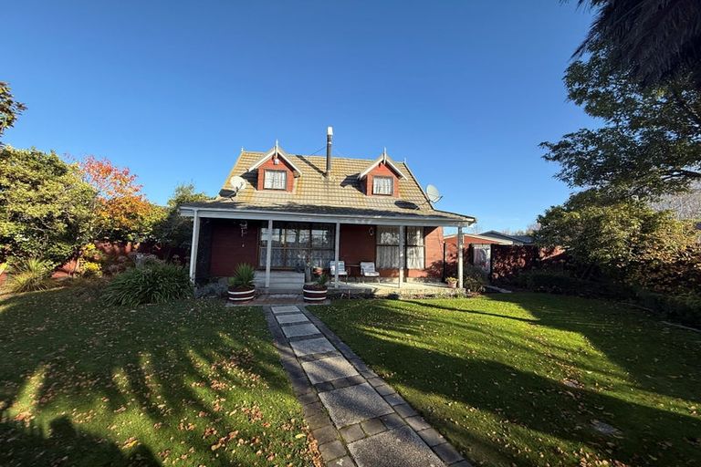 Photo of property in 60 Solomon Avenue, Redwood, Christchurch, 8051