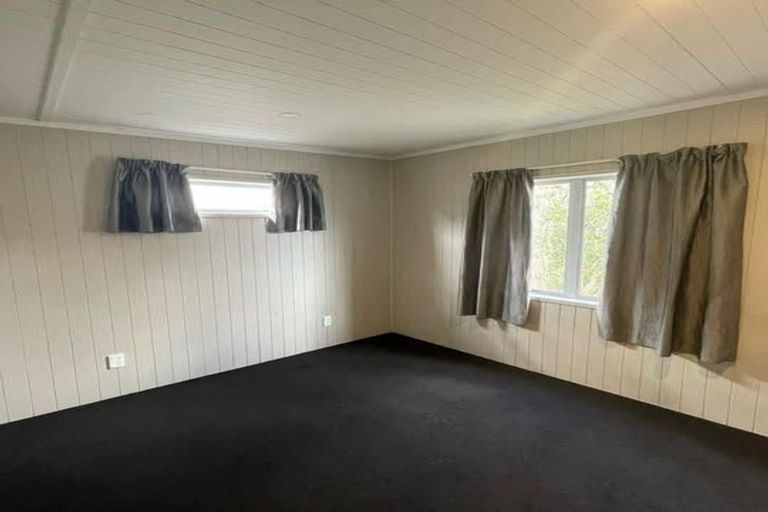 Photo of property in 2 Caserta Place, Clover Park, Auckland, 2023