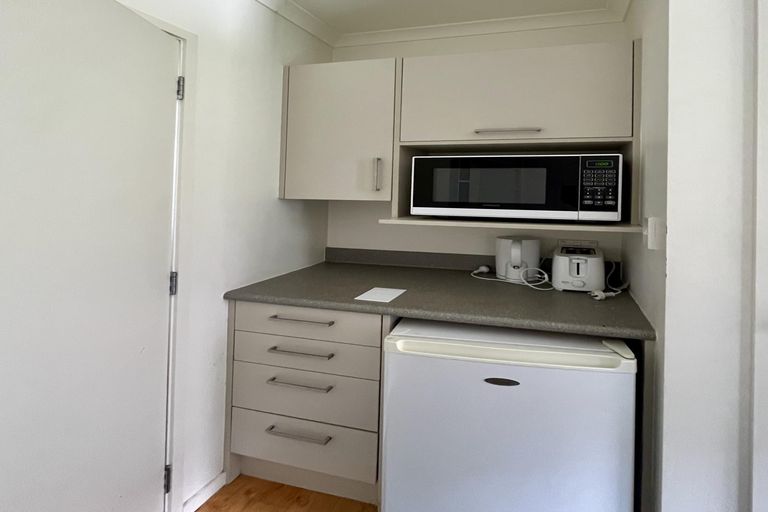 Photo of property in 2/54 May Street, Hamilton East, Hamilton, 3216