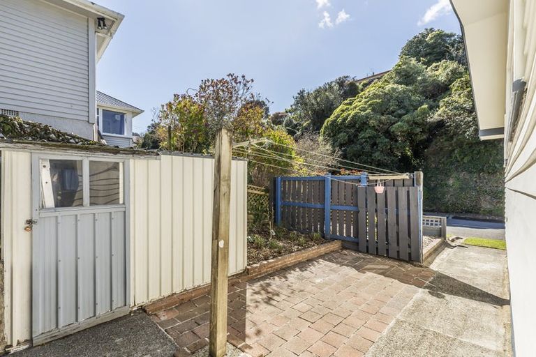 Photo of property in 2a Wilfred Street, Tawa, Wellington, 5028