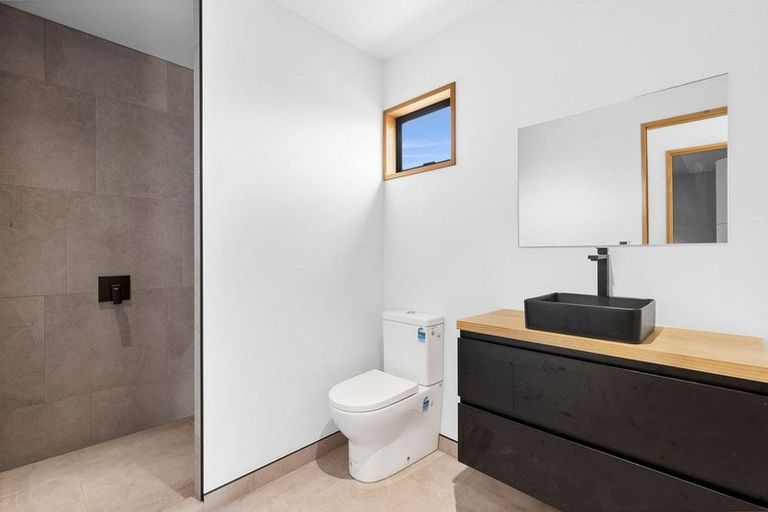 Photo of property in 41 Mount Linton Avenue, Wanaka, 9305