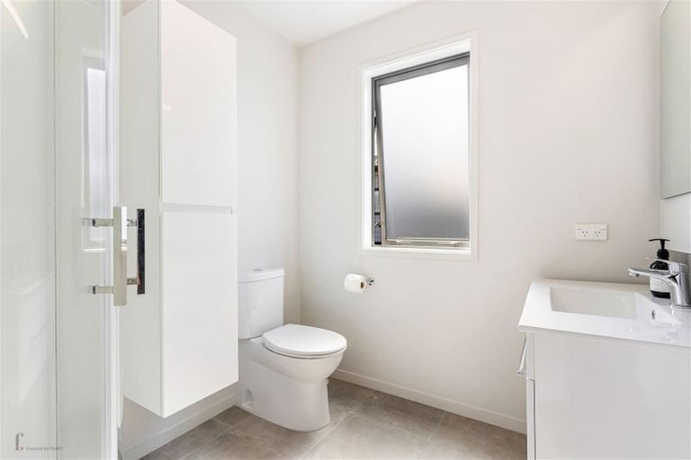 Photo of property in 15 Pakoro Close, Hobsonville, Auckland, 0618