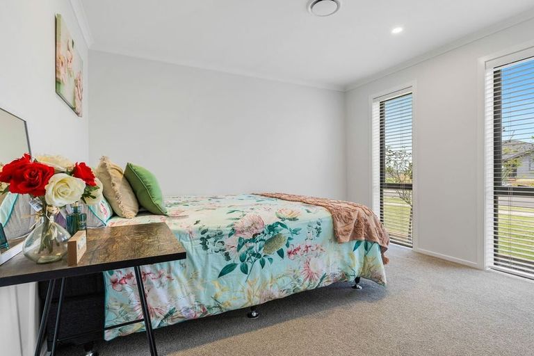 Photo of property in 14 Murray Ward Drive, Te Kauwhata, 3710
