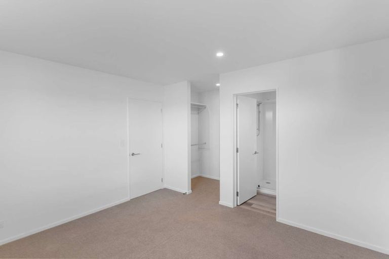Photo of property in 35 Herridge Street, Woodend, 7691