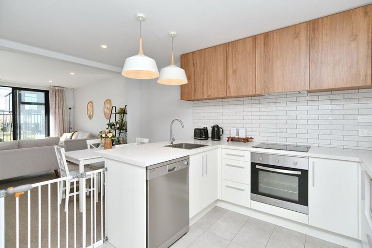 Photo of property in 3/8 New Brighton Road, Shirley, Christchurch, 8061