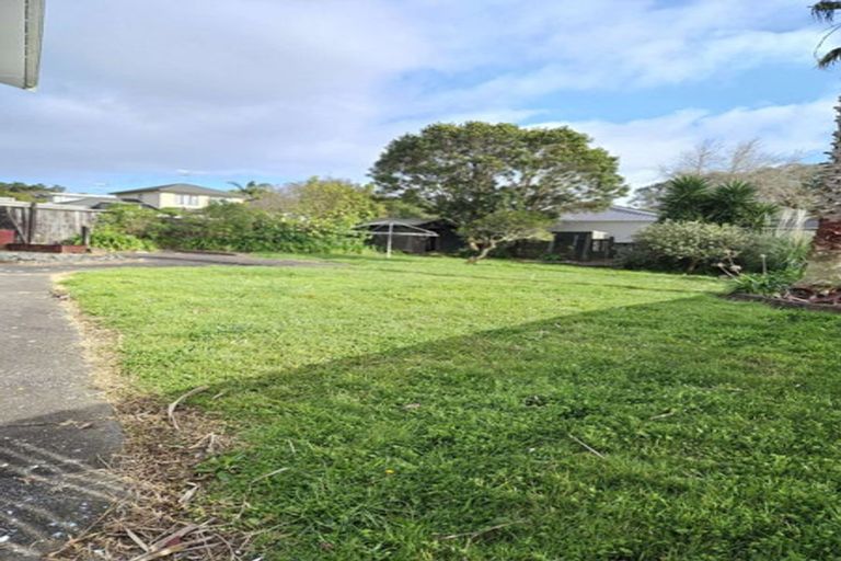 Photo of property in 10 Beldon Place, Pakuranga Heights, Auckland, 2010