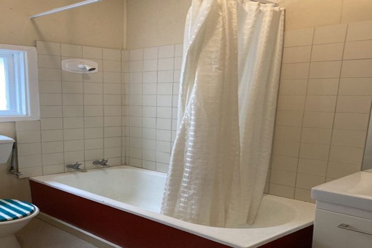 Photo of property in 2/14 Matai Road, Hataitai, Wellington, 6021