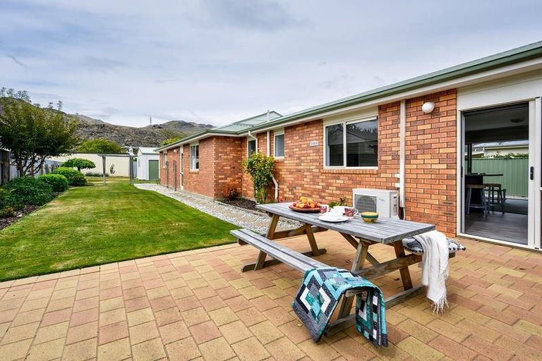Photo of property in 64 Erris Street, Cromwell, 9310
