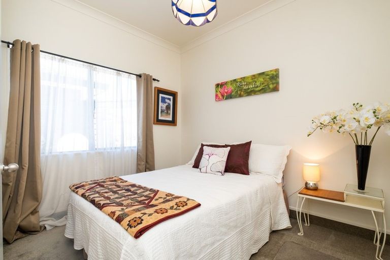 Photo of property in 185 Te Mata Road, Havelock North, 4130