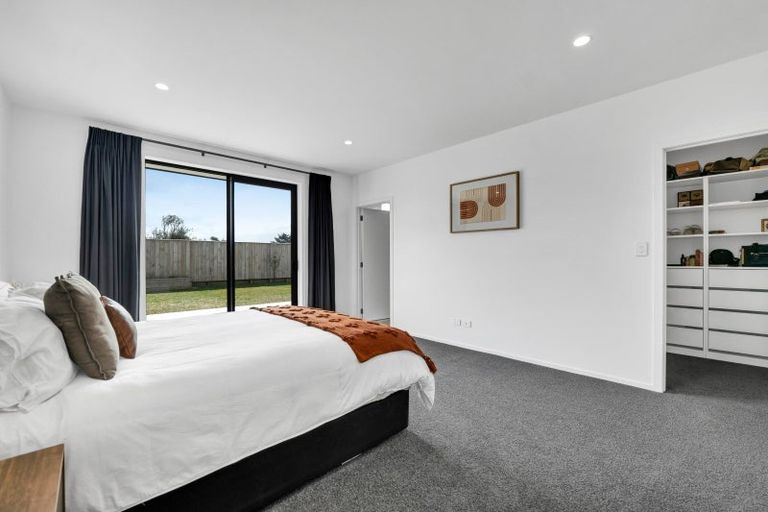 Photo of property in 11 Midsummer Avenue, Stratford, 4332