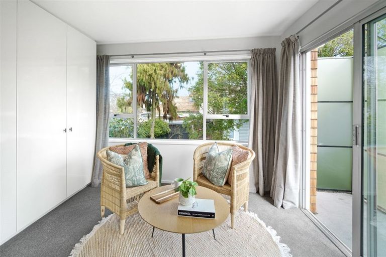 Photo of property in 1/27 Innes Road, St Albans, Christchurch, 8052