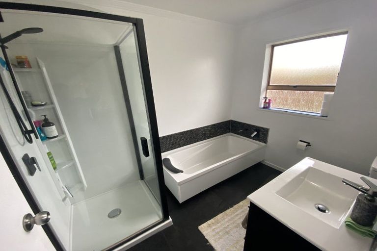 Photo of property in 12 Geraldine Crescent, Cloverlea, Palmerston North, 4412