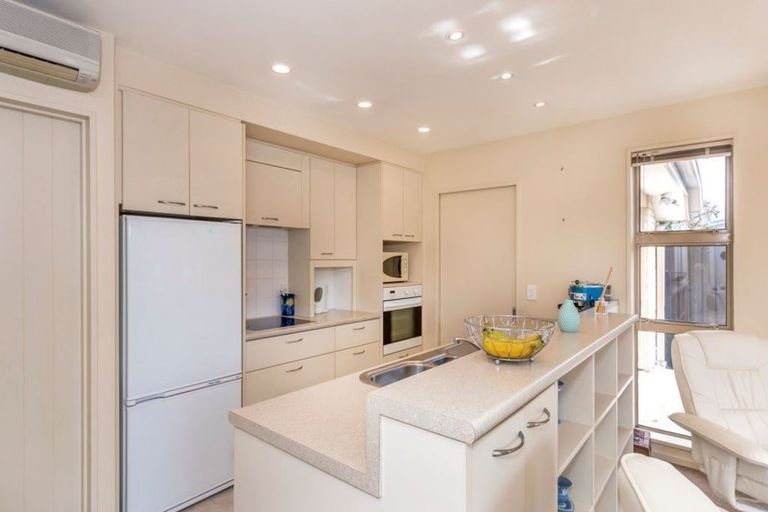 Photo of property in 1/120b Saint Martins Road, Saint Martins, Christchurch, 8022