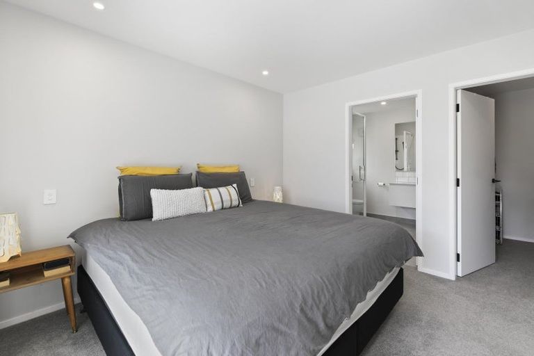 Photo of property in 7 Fairview Place, Levin, 5510