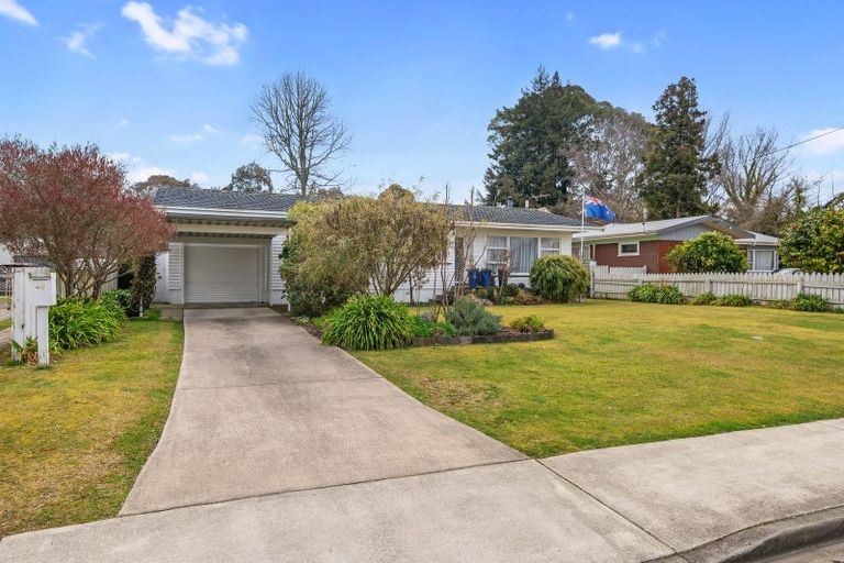 Photo of property in 49 Martin Street, Utuhina, Rotorua, 3015