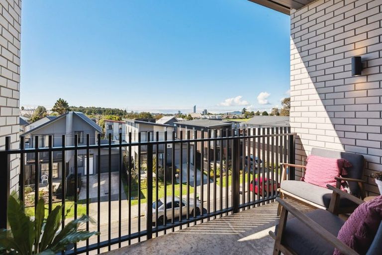 Photo of property in 206/38e Fraser Avenue, Northcote, Auckland, 0627