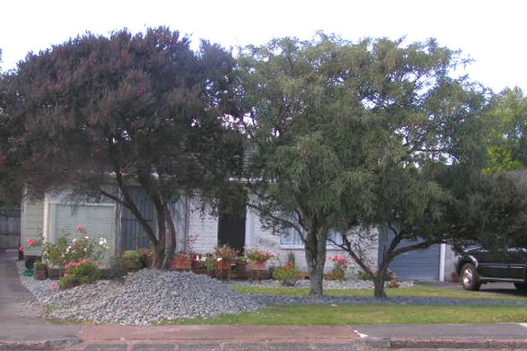 Photo of property in 2/5a Merriefield Avenue, Forrest Hill, Auckland, 0620