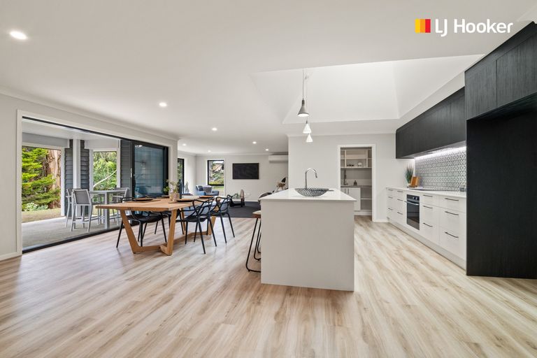 Photo of property in 60 Heathfield Drive, Mosgiel, 9024