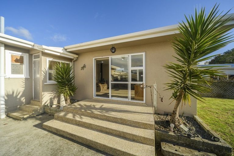 Photo of property in 9 Milton Street, Roslyn, Palmerston North, 4414