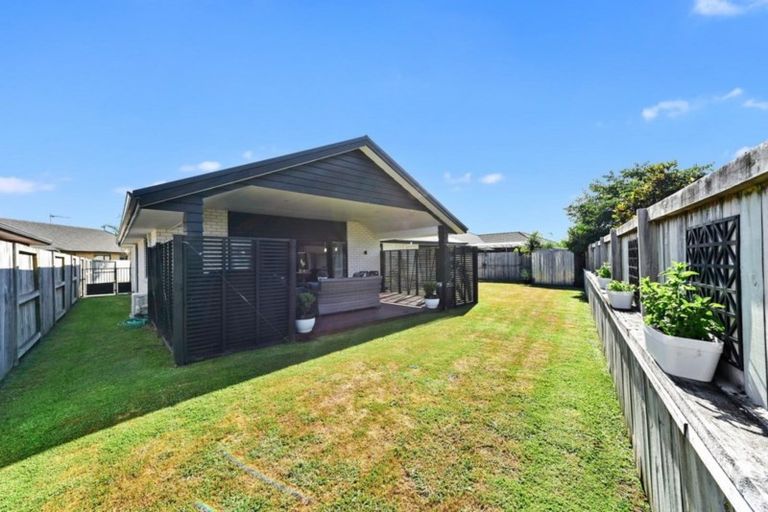 Photo of property in 23 Piwakawaka Court, Rototuna North, Hamilton, 3210