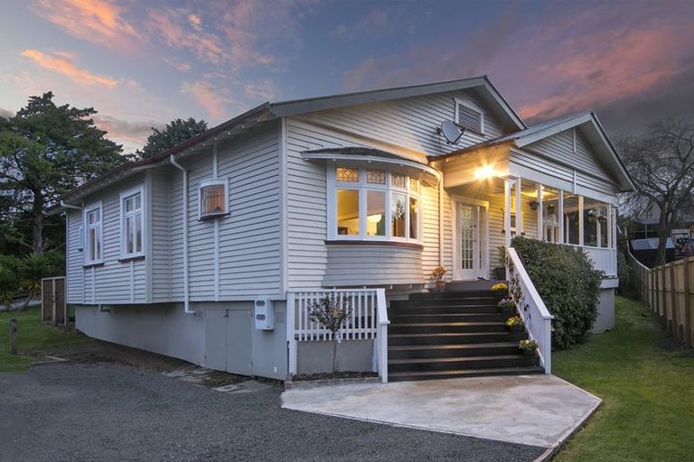 Photo of property in 12 Elliot Street, Riverhead, 0820