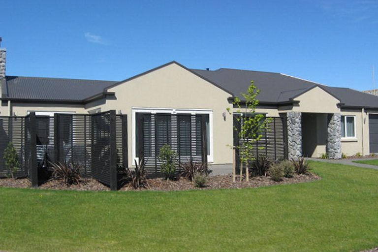 Photo of property in 2 Springbrook Lane, Northwood, Christchurch, 8051