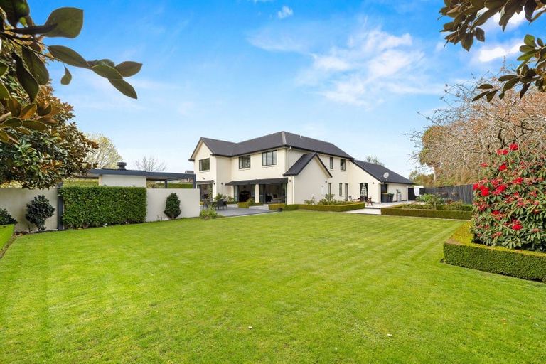 Photo of property in 51 Lewisham Park, St Albans, Christchurch, 8052