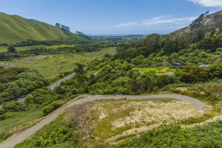 Photo of property in 213 Reikorangi Road, Waikanae, 5391