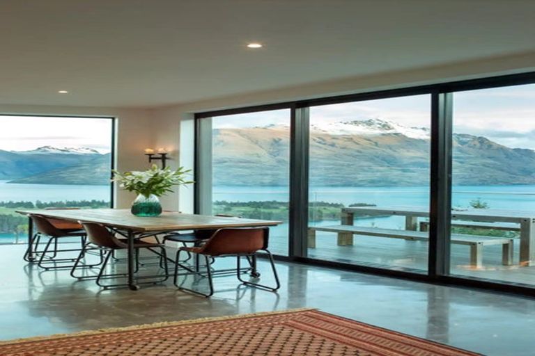 Photo of property in 29 Vancouver Drive, Queenstown, 9300