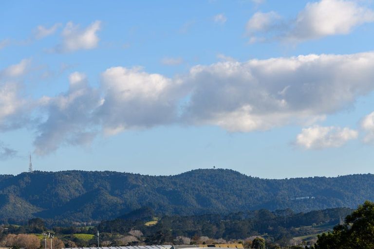 Photo of property in 3/50 Newington Road, Henderson, Auckland, 0612